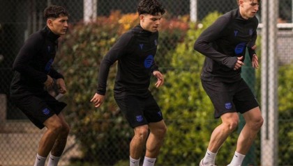 九游互动-世体：因巴尔德和孔德受伤，B队帕西菲科参与巴萨一线队训练